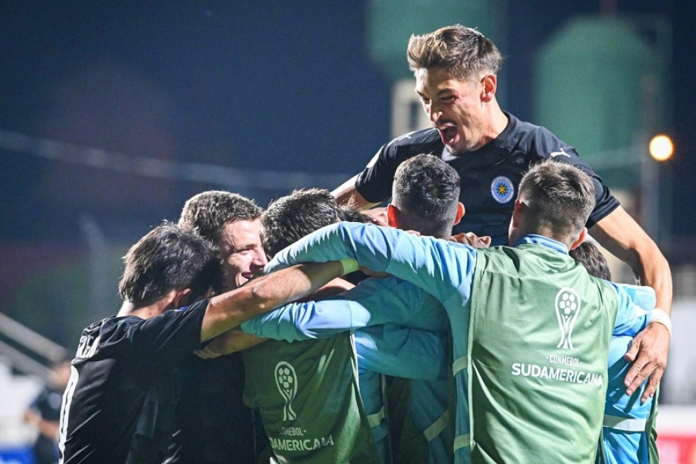 Logr&oacute; el Torneo Apertura del 19' con el albirrojo.