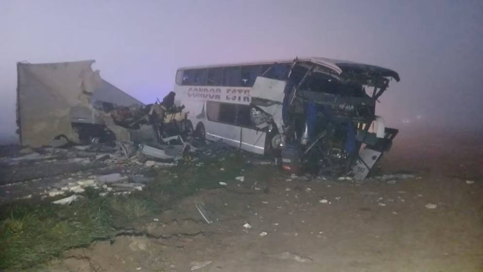 El choque se registr&oacute; a las 5:10 de la ma&ntilde;ana.