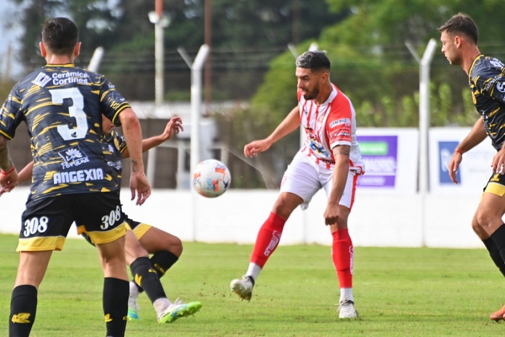 El "canario" vol&oacute; alto en el estadio Ar&iacute;n