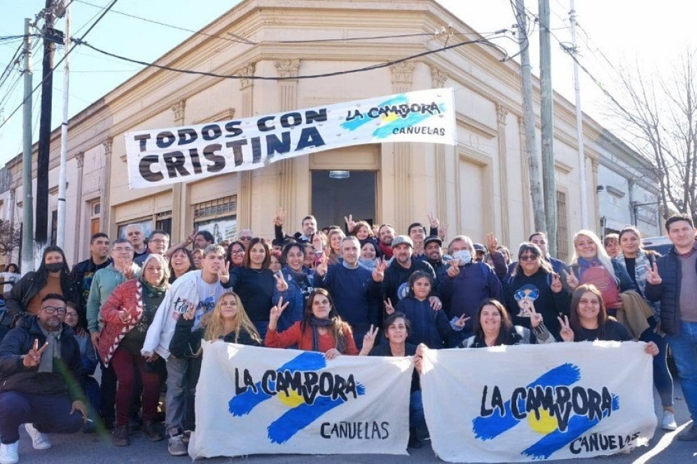 Los militantes de La C&aacute;mpora tras el encuentro.