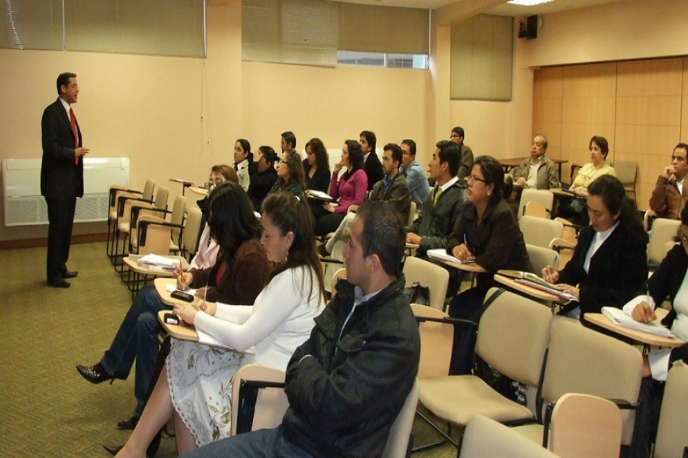 Se potencia la formaci&oacute;n de profesionales para el desarrollo industrial