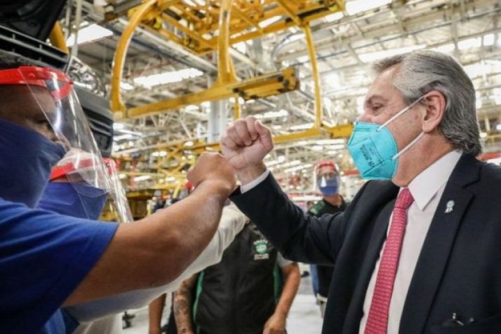 Fern&aacute;ndez recorrer&aacute; la planta de Visuar. 