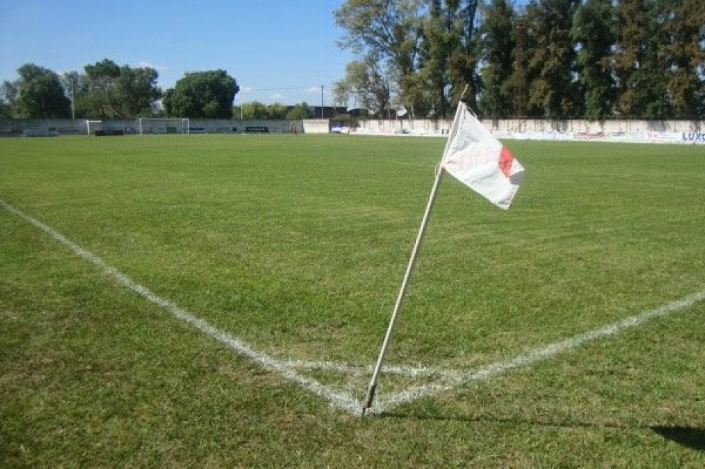 Luj&aacute;n va en busca de la punta del campeonato.