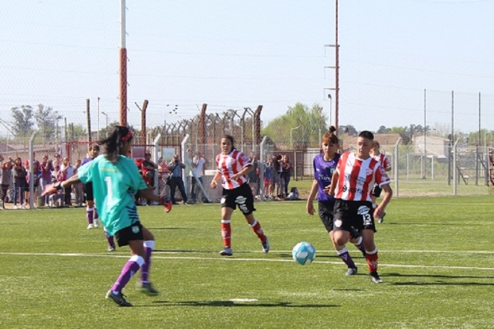 Ca&ntilde;uelas cay&oacute; ante Villas Unidas.
