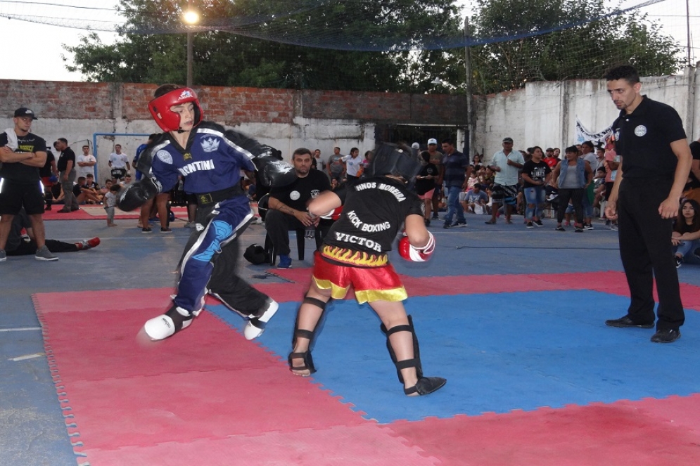 Kick Boxing: importante delegaci&oacute;n se present&oacute; en Jos&eacute; Marmol