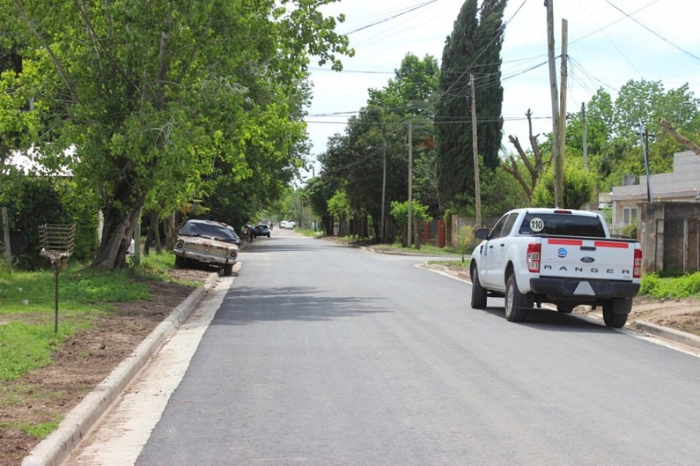 Calle Chacabuco, entre Edison y Newbery.