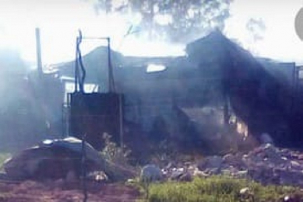 Restos de la vivienda.