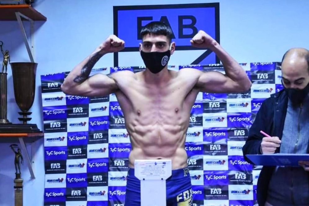 "Chaito" Daneff sobre la balanza.