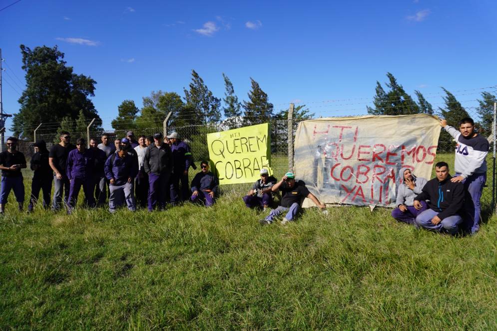 Trabajadores de HTI.