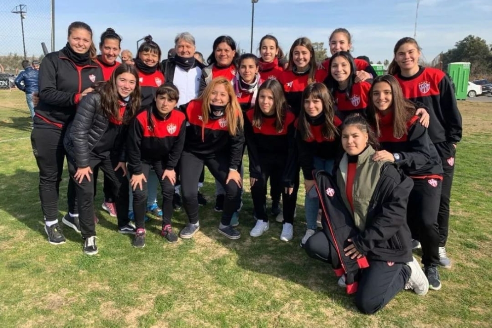 La Primera de CFC junto al "Tata".