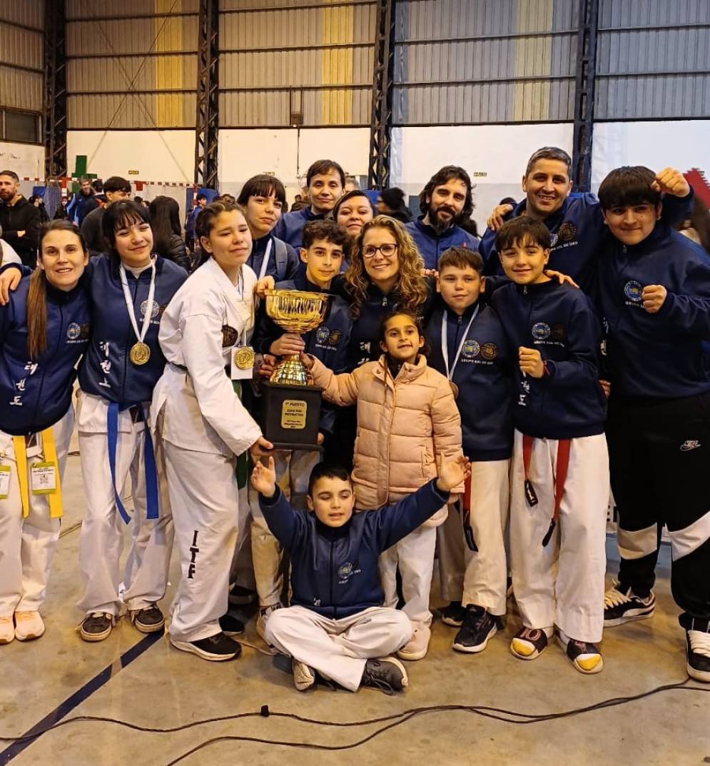 El equipo comandado por Y&eacute;sica Ayastuy.