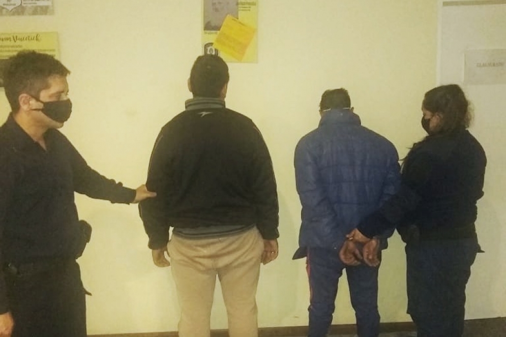 Etchart y Brizuela en la Comisar&iacute;a 1&deg;.