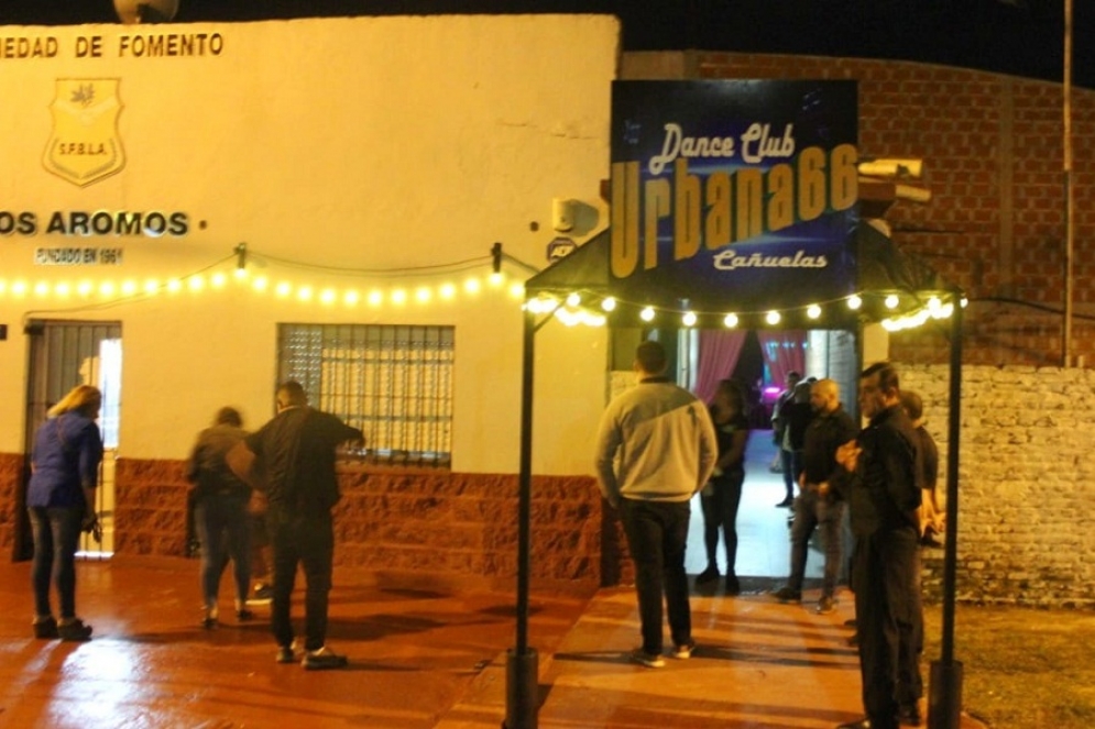 Fachada de Urbana 66 Dance Club.