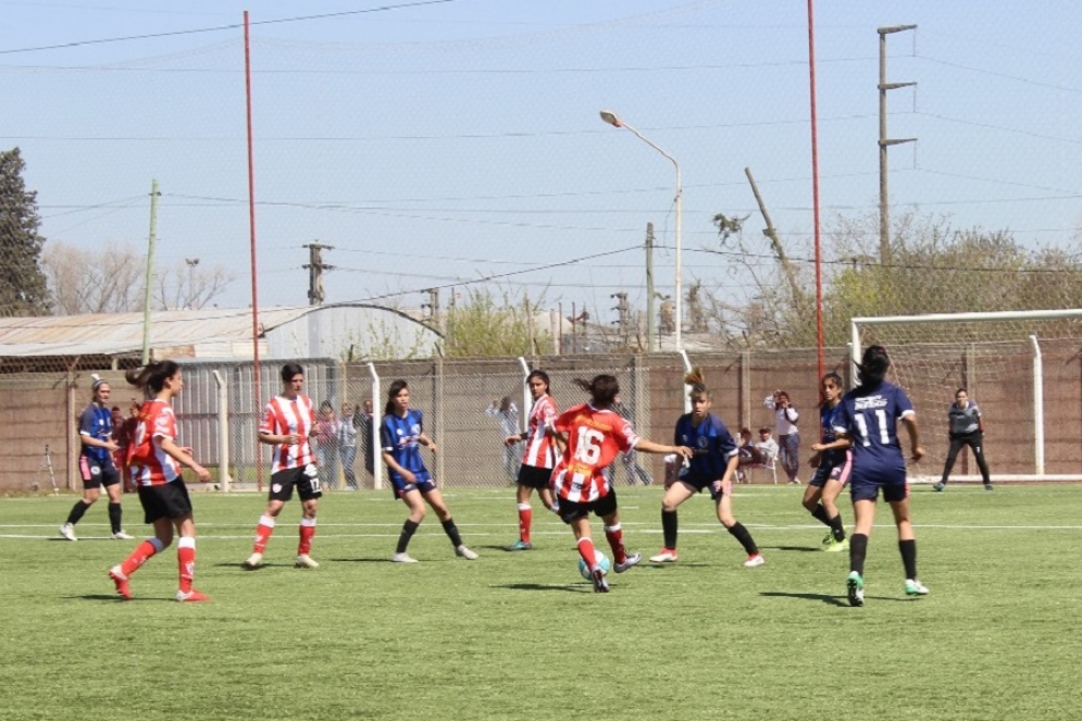 El primer cl&aacute;sico femenino se disput&oacute; en el Ar&iacute;n.