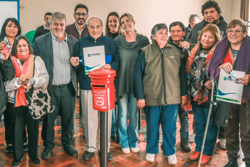 Entregan buzones comunitarios para realizar denuncias an&oacute;nimas contra el narcotr&aacute;fico