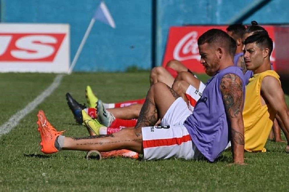 Frattini y Cariaga en la previa al partido.