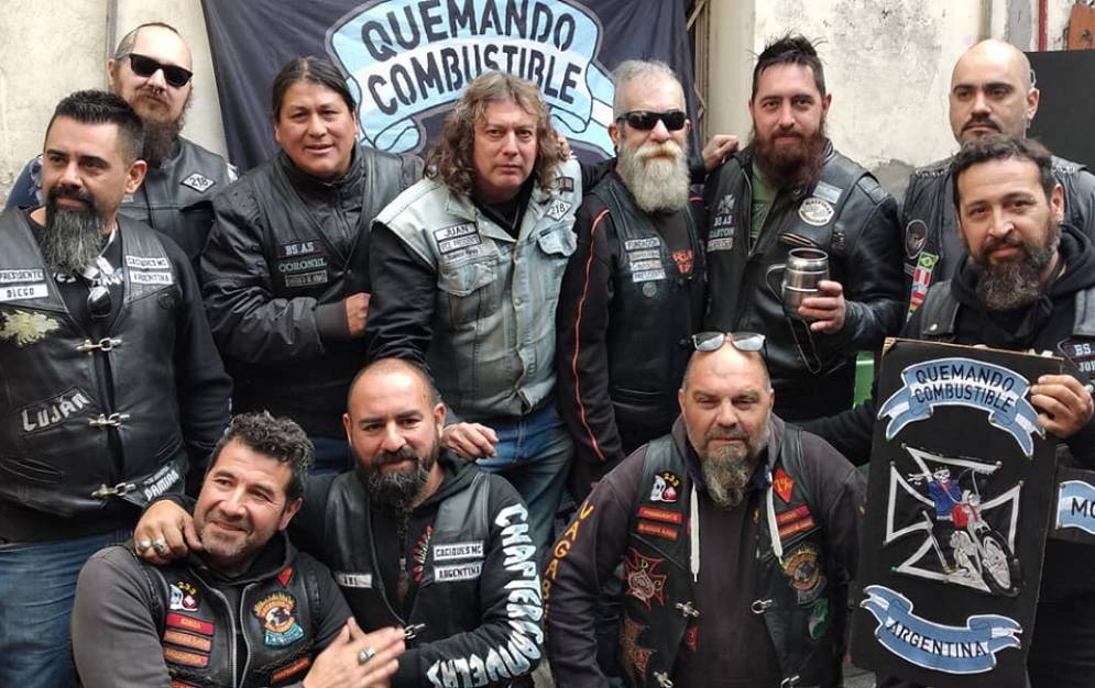 Parte del equipo de Quemando Combustible. 