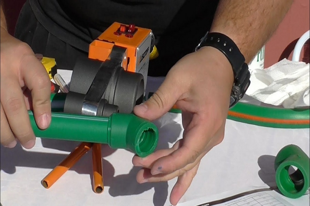 Curso gratuito para gasistas y plomeros