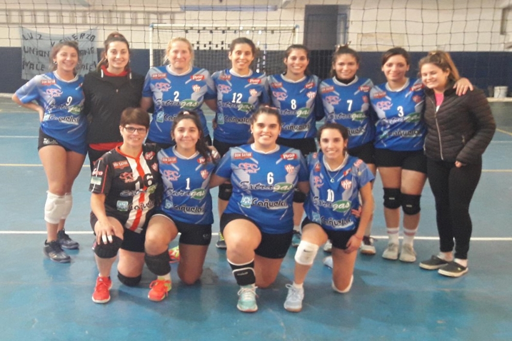 La primera necesit&oacute; del quinto set para quedarse con la victoria.