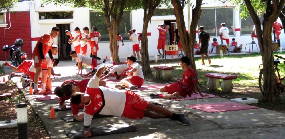 Los trabajos en la entrada al Ar&iacute;n. (FOTO: Javier Morales).