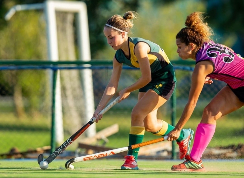 Catalina Mart&iacute;nez, una de las goleadoras de la tarde.