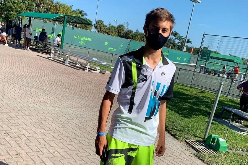 Nicol&aacute;s Eli disput&oacute; el Orange Bowl en Estados Unidos.