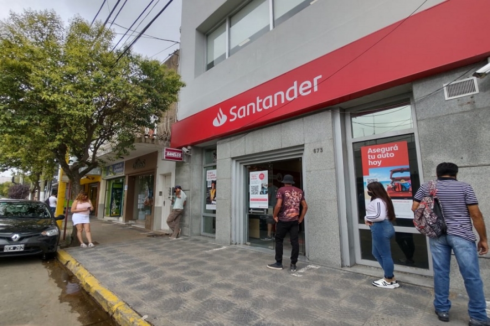 Bancarios anuncian un paro para jueves y viernes