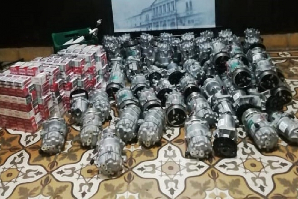 Mercader&iacute;a incautada.