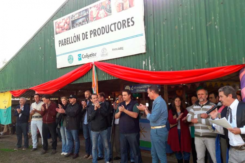 Se inaugur&oacute; el Comando de Prevenci&oacute;n Rural en el aniversario de Feria Rural Ca&ntilde;uelas