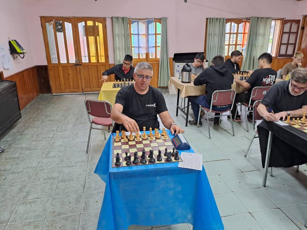 Hern&aacute;ndez en plena competencia.