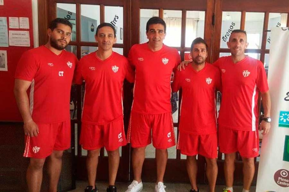 La mujer de Dany Mart&iacute;nez (el primero de la izquierda) lanz&oacute; duras criticas para la dirigencia. 