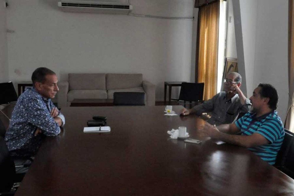 Arrieta junto a los representantes de Udocba.