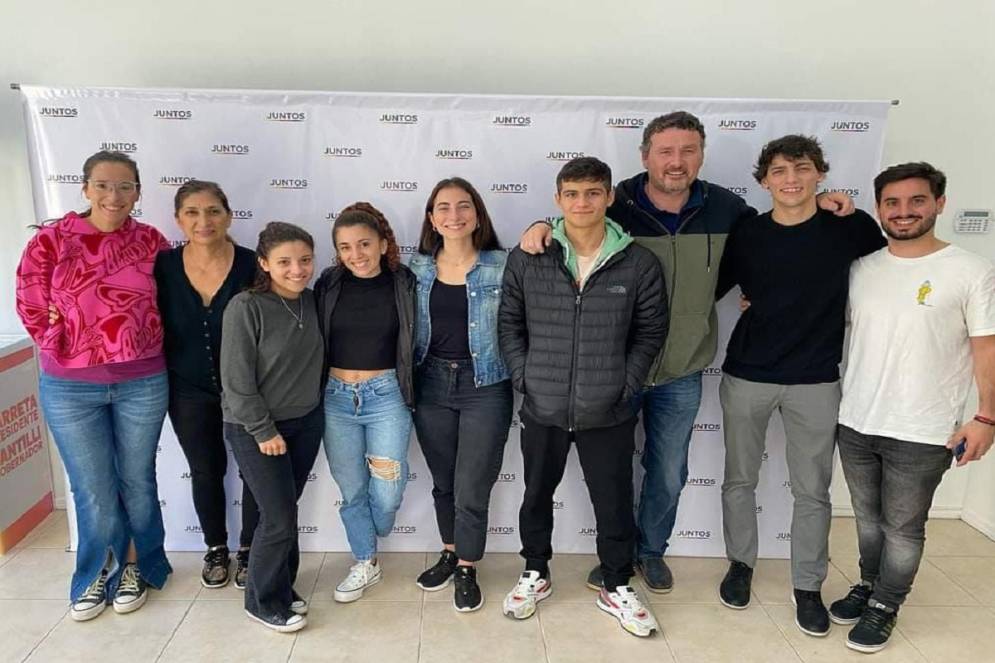 La semana pasada promovi&oacute; una reuni&oacute;n con j&oacute;venes.