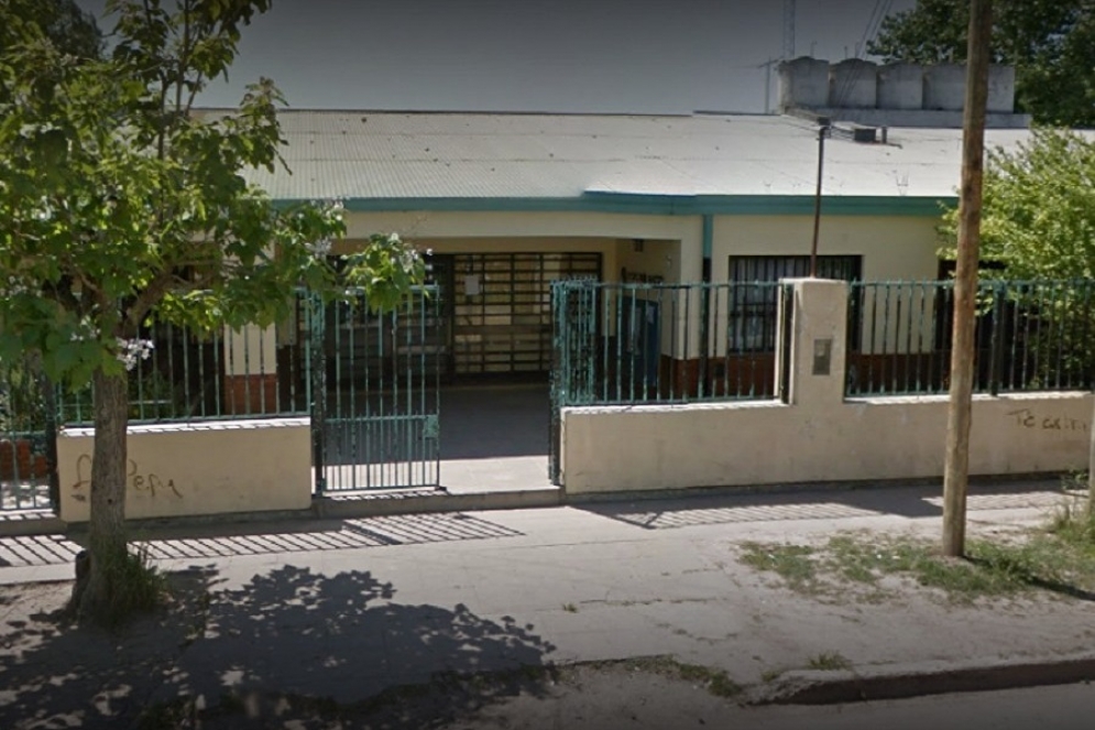 Tragedia en la Escuela 28: muri&oacute; un hombre que podaba los &aacute;rboles