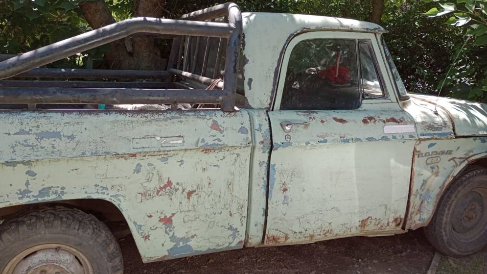La camioneta que particip&oacute; del accidente.