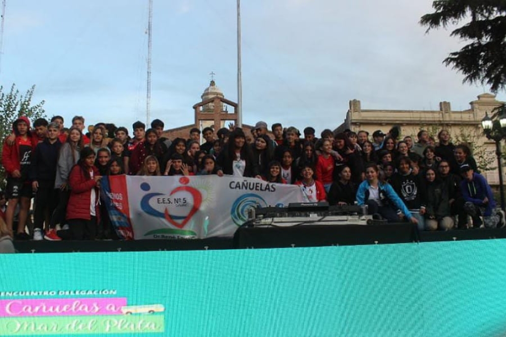 El cierre estuvo a cargo de "DJ Kevo". La delegaci&oacute;n esta conformada por 291 personas.