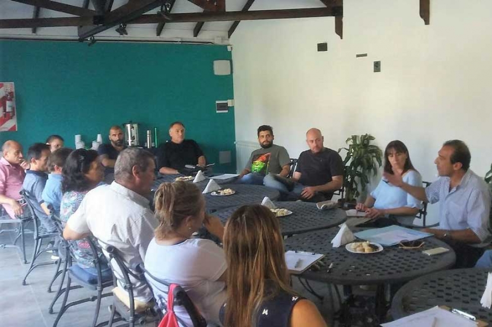 Funcionarios y emprendedores de Uribe compartieron un jornada de trabajo.