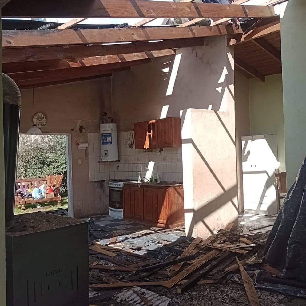 Leo se&ntilde;al&oacute; que conoce el pa&ntilde;o porque fue bombero de Ca&ntilde;uelas. 