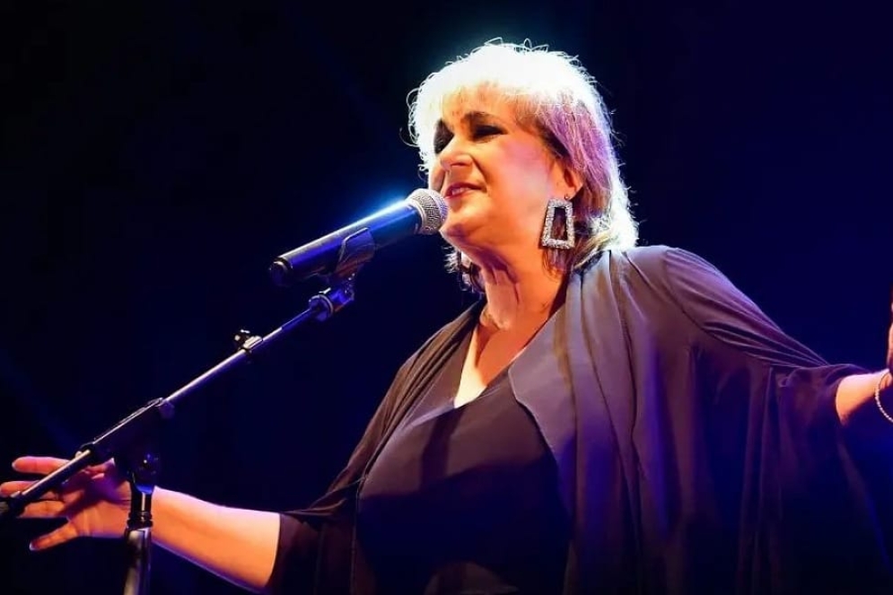 La cantante asume un desaf&iacute;o en la funci&oacute;n p&uacute;blica.