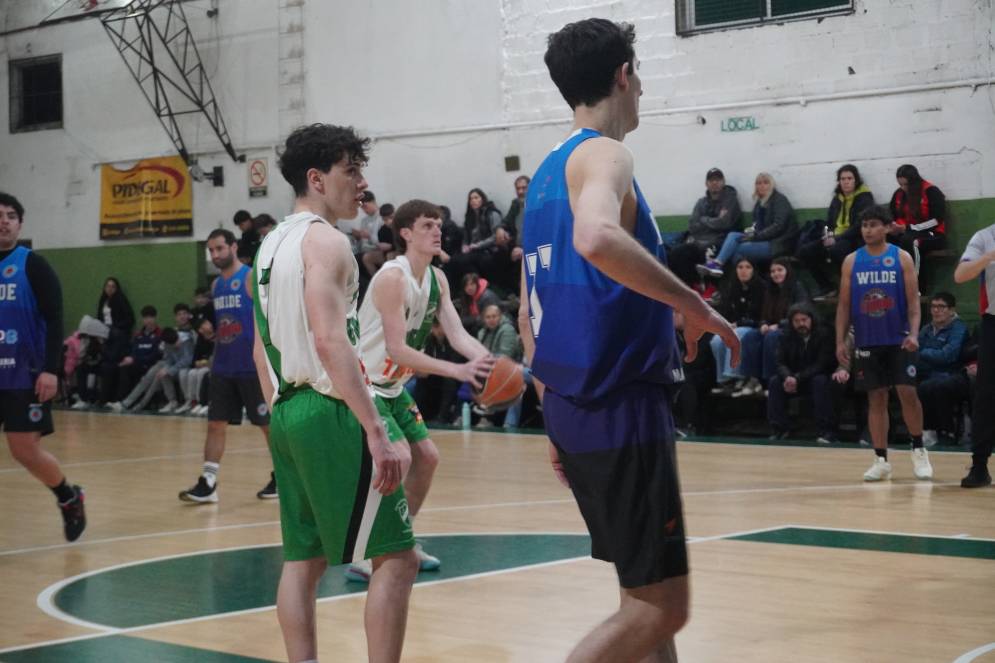 Mondino, desde la l&iacute;nea de simples.