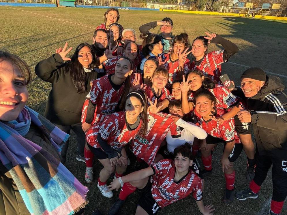El equipo femenino de Ca&ntilde;uelas FC se sigue afianzando en la "C".