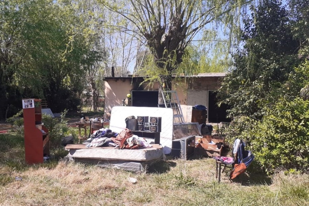 Estaban secando ropa en una estufa y se desat&oacute; un incendio voraz