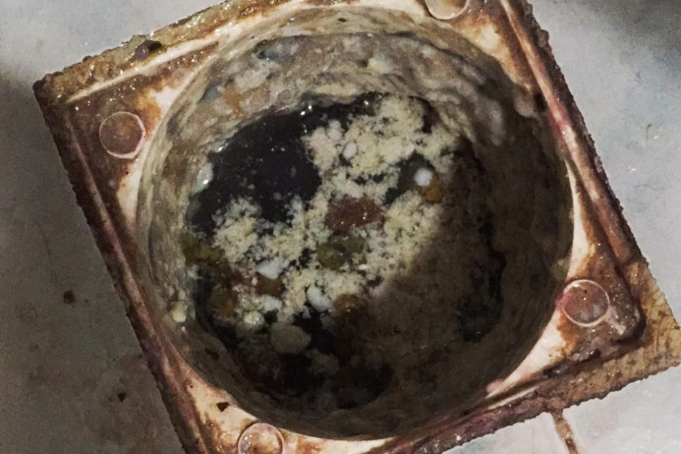 "No podemos usar el ba&ntilde;o ni ducharnos", cont&oacute; Cecilia.