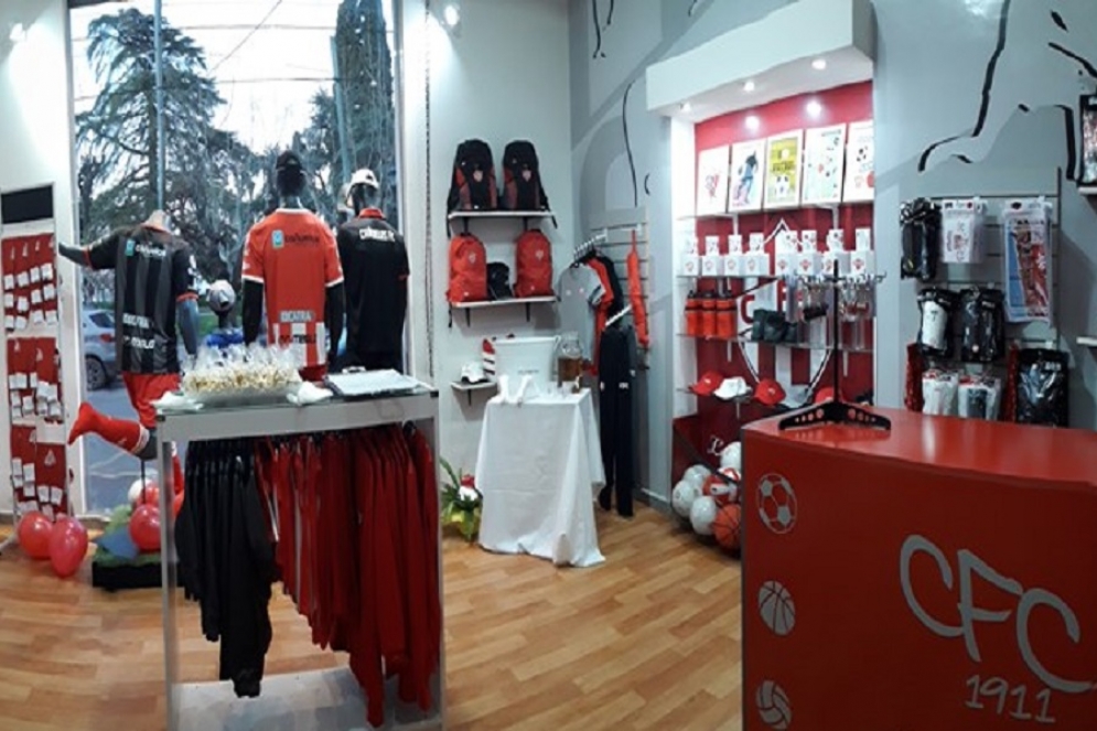 Reabri&oacute; sus puertas la tienda de CFC