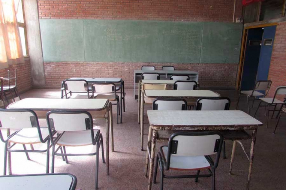 15 mil chicos sin clases en Ca&ntilde;uelas