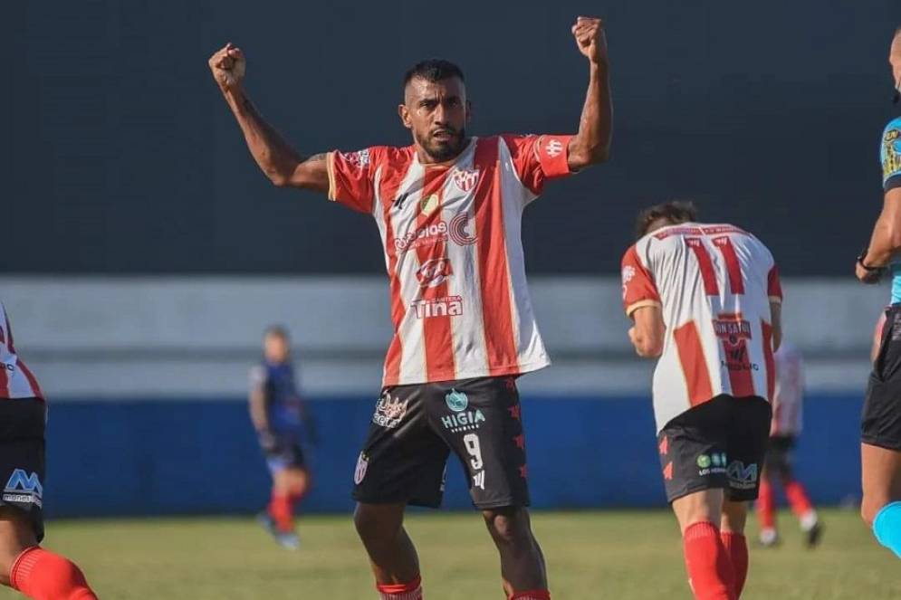 El Tambero deambula en la zona baja de la tabla. Ch&aacute;vez fue una apuesta del grupo gerenciador. Ph: prensa CFC.