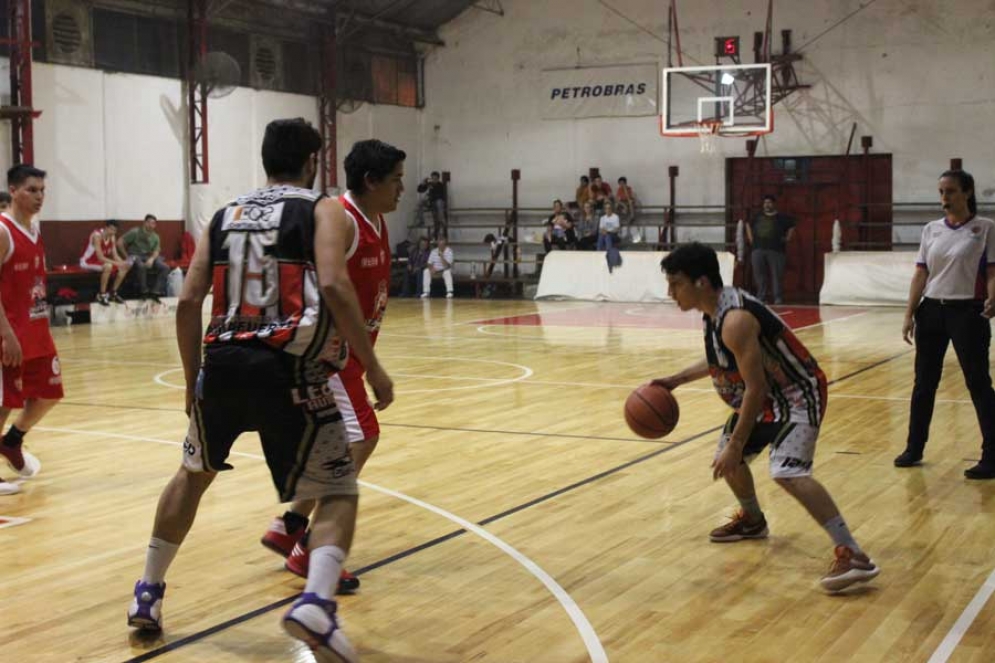 Ca&ntilde;uelas le gan&oacute; el primer partido a Talleres de Escalada