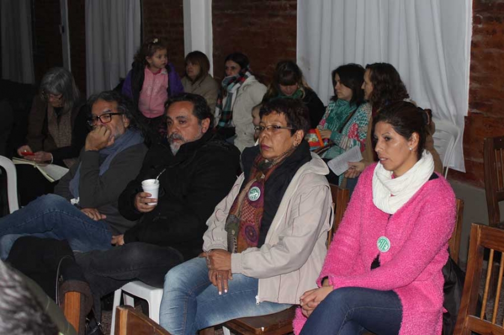 Los representantes de los gremios docentes estuvieron presentes en la primera parte de la sesi&oacute;n.