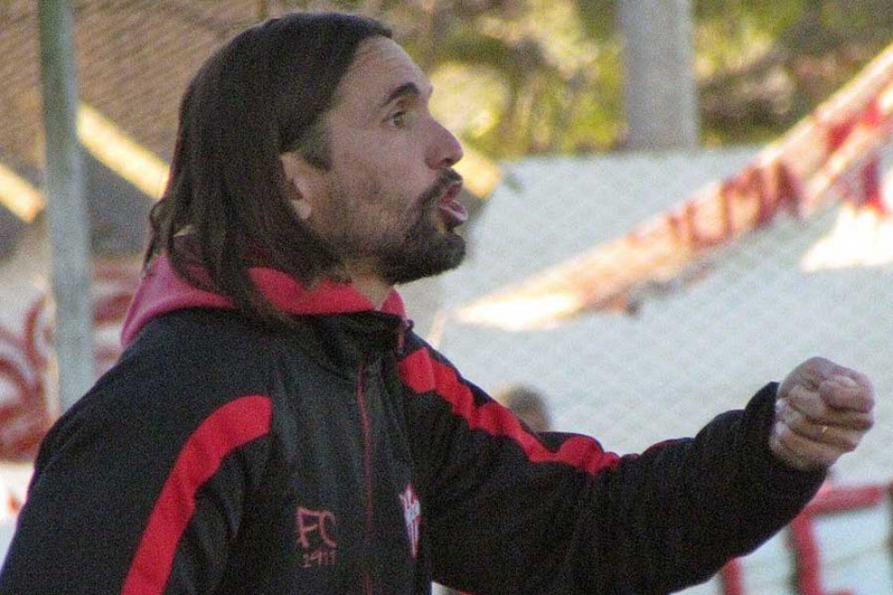 Diego Mart&iacute;nez proyecta su continuidad en CFC aunque aparecieron ofertas de la B Metro