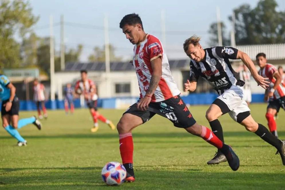 Sosa jug&oacute; un buen ST. Ph: prensa CFC.